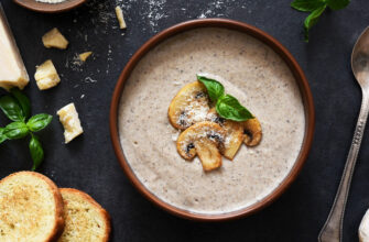 Согреет холодной зимой: лучший рецепт грибного супа, который порадует вас в мороз