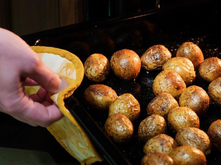 Одноразовый ужин: 7 главных ошибок, которые вы допускаете при жарке картофеля
