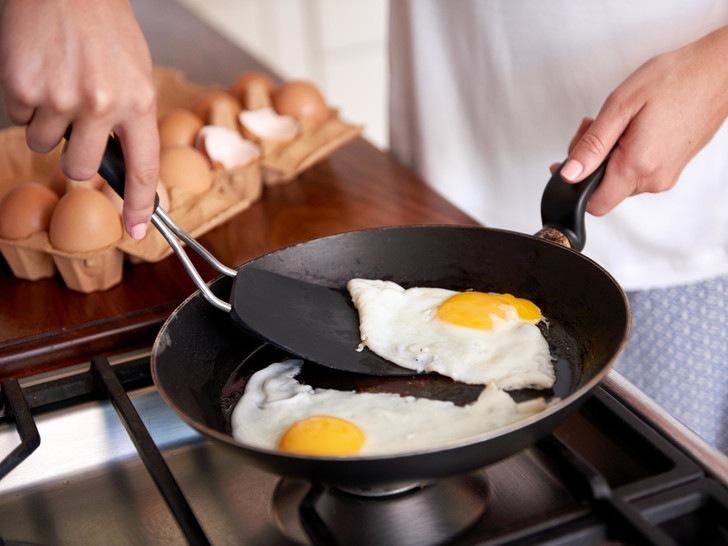 Блюдо испорчено: 11 ошибок, которые допускают абсолютно все при варке яиц