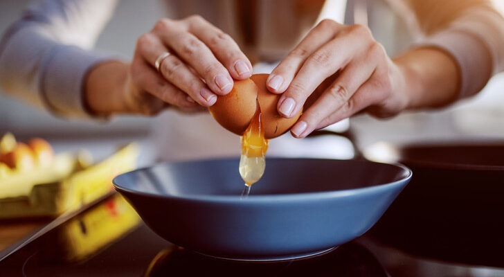 Блюдо испорчено: 11 ошибок, которые допускают абсолютно все при готовке яиц