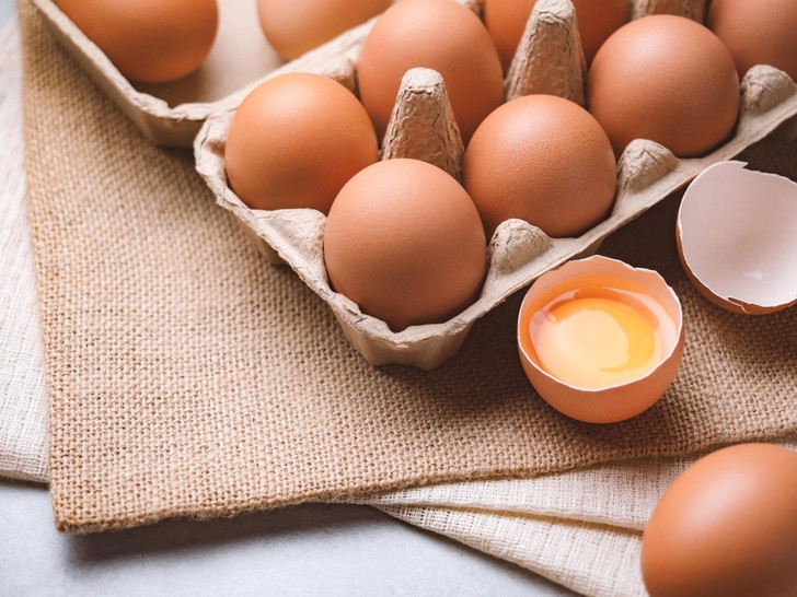 Секреты наших мам: как сохранить яйца свежими надолго (даже после года)