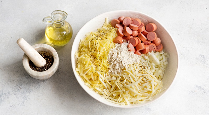 Картофельная запеканка с сосисками и халлуми, пошаговый рецепт с фото на 573 ккал