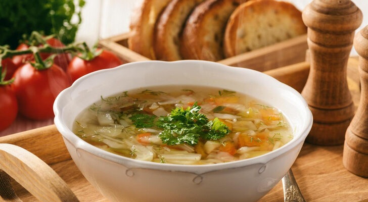 Сытный овощной суп, который ничем не уступает мясному — вы будете готовить его каждый день