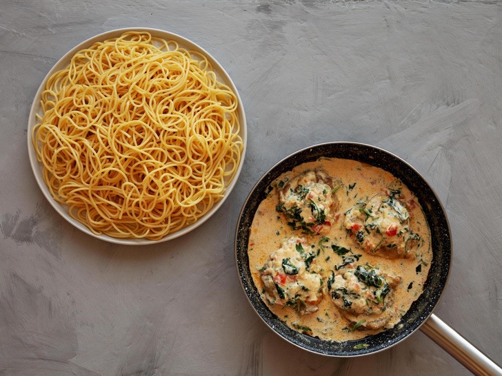 Сытная тосканская паста с курицей: побалуйте себя вкусным ужином