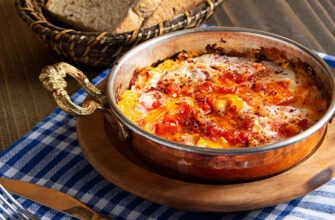 «Турецкая яичница»: как приготовить менемен — вкусный и сытный завтрак
