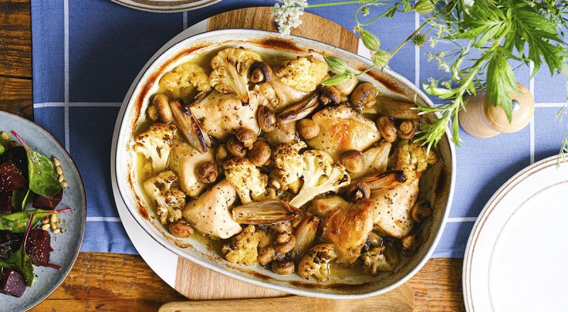 Курица с цветной капустой и грибами, рецепт пошаговый с фото