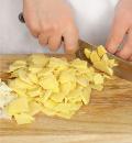 Омлет с картофелем, пошаговый рецепт с фото на 498 ккал