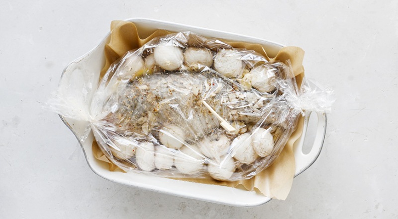 Треска с картофелем и грибами в рукаве, пошаговый рецепт с фото