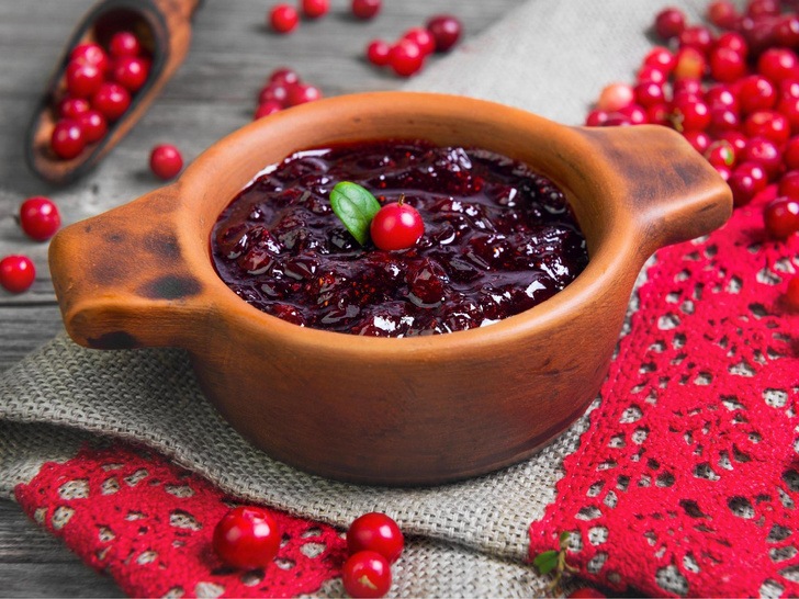 Жевательная резинка на зиму: как заготовить ягоду, чтобы сохранить ее полезные свойства