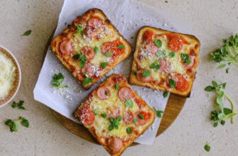 Пицца-тост с сосисками, пошаговый рецепт с фото
