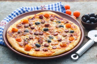 Простая пицца, пошаговый рецепт с фото на 445 ккал