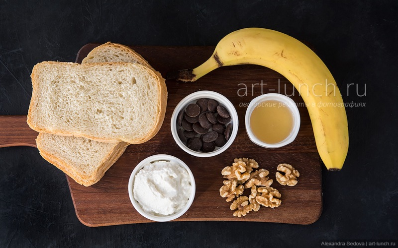 Сэндвич с рикоттой, бананом и шоколадом