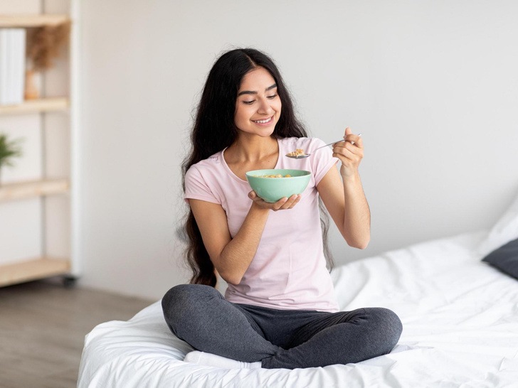 Опасная привычка: почему женщинам нельзя пропускать завтрак по утрам