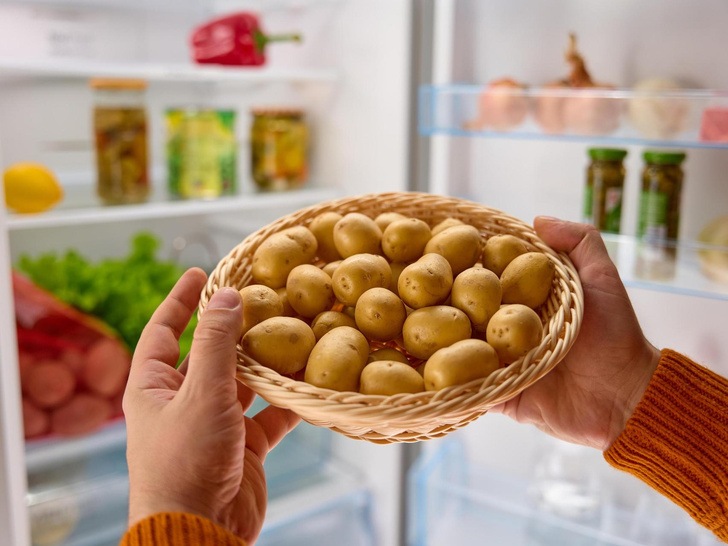 Фатальная ошибка: почему нельзя хранить картофель в холодильнике
