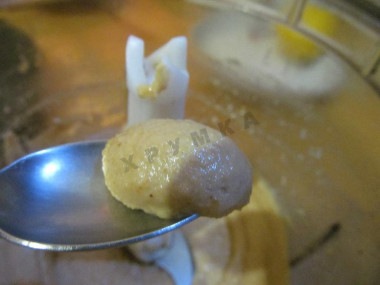 Салат Чука с ореховым соусом