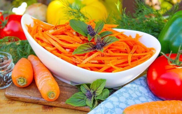 Салат морковь с уксусом