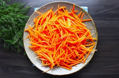 Салат из моркови с уксусом