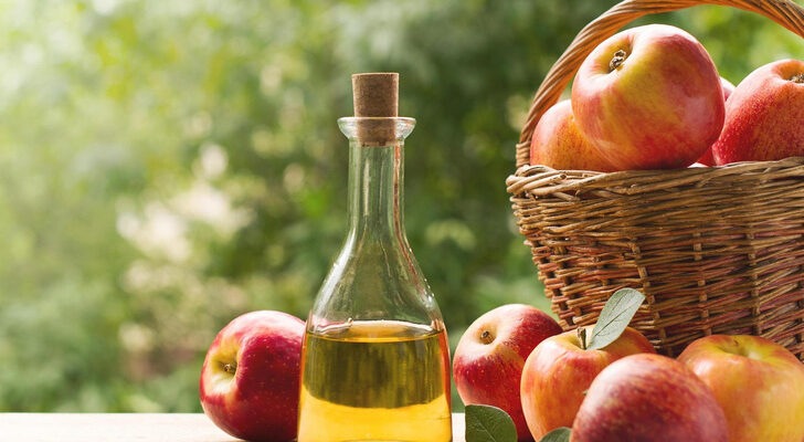 Яблочный уксус: факты о пользе и вреде для здоровья