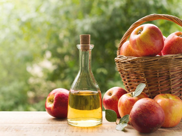 Яблочный уксус: факты о здоровье и польза