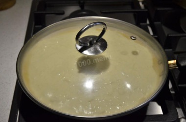 Ленивые хачапури с сыром на сковороде на кефире