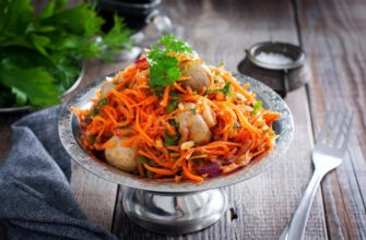 Салат Шампиньоны с корейской морковью и луком