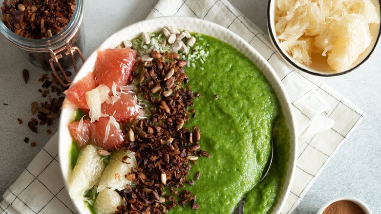 Зеленый смузи с яблоком и шпинатом — пошаговый рецепт с фото, ингредиентами и как приготовить