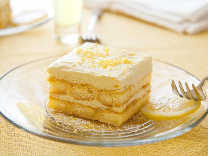 Лимонный торт за 20 минут: простой десерт, который удивит ваших гостей