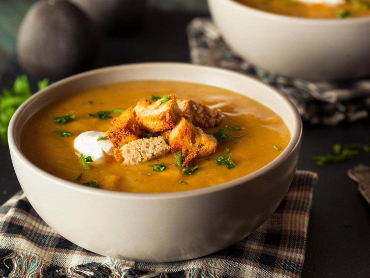 Аппетитный нежный луковый крем-суп: сытный обед за 15 минут