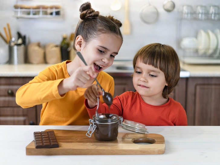 Опасные черты характера: сколько сахара можно есть детям (и что происходит, когда они едят слишком много)