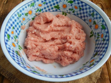 Беляш с мясом и кефиром на сковороде без дрожжей
