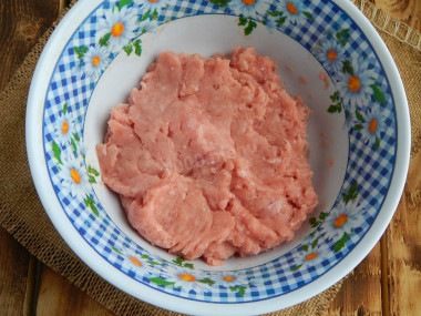 Беляш с мясом и кефиром на сковороде без дрожжей