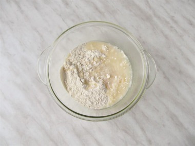Кутаби с зеленью и сыром
