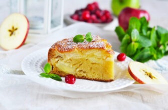 Заливной пирог с яблоками в духовке
