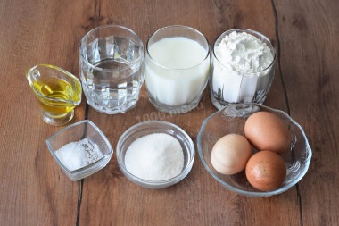 3 чашки блинов с молоком