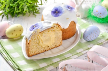 Кулич с начинкой