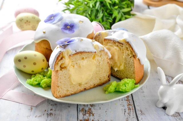 Кулич с начинкой