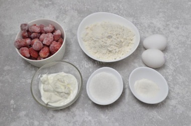Легкий клубничный пирог