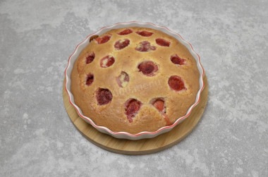 Легкий клубничный пирог